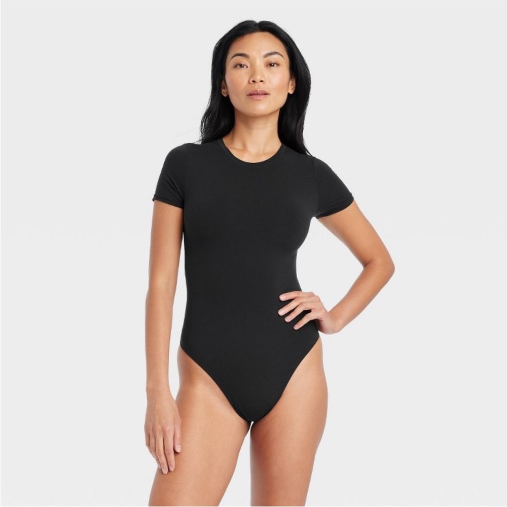 Auden Women’s Luxury Collection 4-Way Stretch Short Sleeve bodysuit Size Large